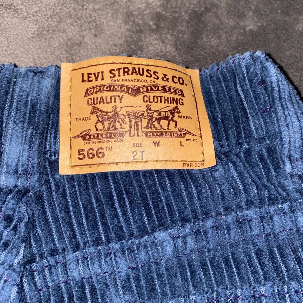 2T Levi’s Corduroy Pants